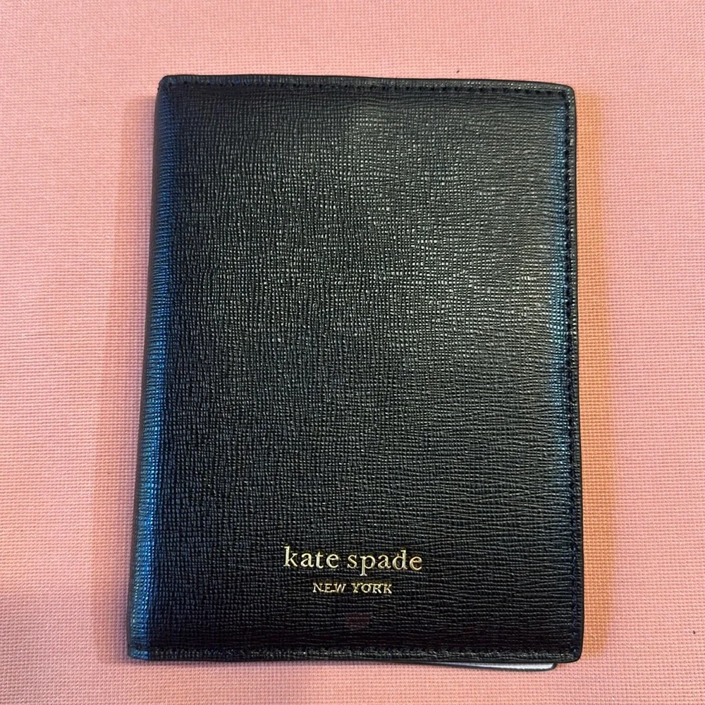 New KATE SPADE Leather Passport Holder. Metal Gold Logo. Black/Pink Interior.